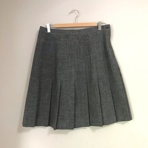 Women’s Gray Pleated Skirt